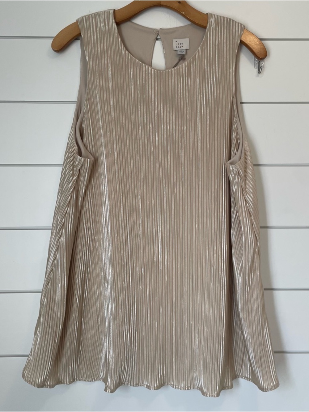 a new day Shimmery Taupe Pleated shell sleeveless tank